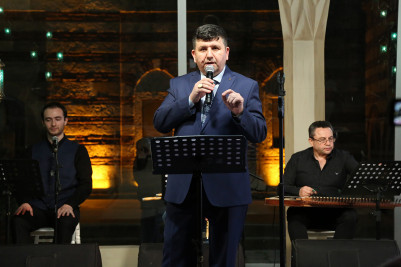 Ubeydullah Sezikli'den gönüllerin pasını silen konser