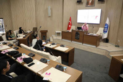 Eyüpsultan Belediyesi'nden Meme Kanseri semineri