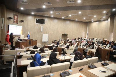 Dijital Dünyada Ebeveyn, Çocuk ve Genç Olmak Semineri düzenlendi