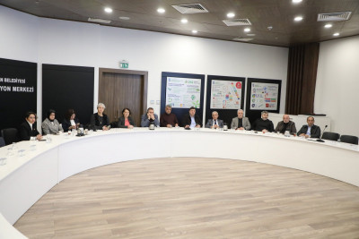 Muhtarlara “Riskli Yapının Dönüşüm Süreci” ile ilgili bilgilendirme toplantısı