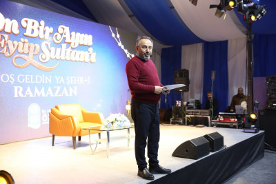 Prof. Dr. Tufan Gündüz'le tarihin edebiyatı üzerine keyifli söyleşi