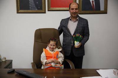 Miniklerden insan kaynakları personeline anlamlı ziyaret