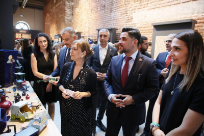 ESMEK Kursiyerlerinin yıl boyunca ürettiği eserler “Gece-Gündüz” sergisinde görücüye çıktı