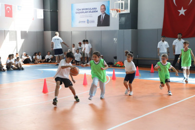 Eyüpsultanlı gençler potada galibiyet için mücadele etti