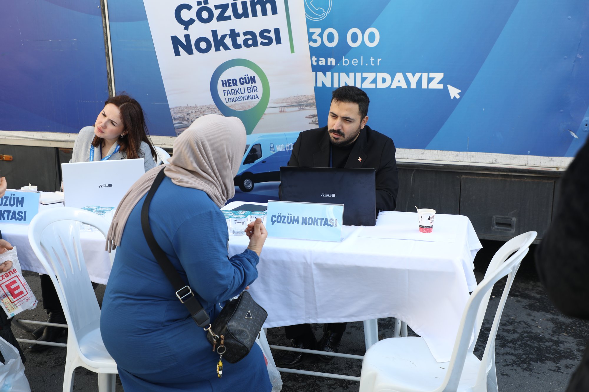 Yerinde çözüm ekibimiz ile yurttaşlarımızın talep ve önerilerini dinliyoruz