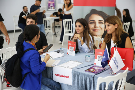 İBB İstihdam Ofisi ve ESİM, iş arayan vatandaşlara umut olmaya devam ediyor