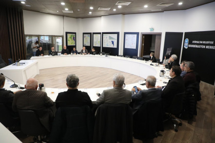 Muhtarlara “Riskli Yapının Dönüşüm Süreci” ile ilgili bilgilendirme toplantısı