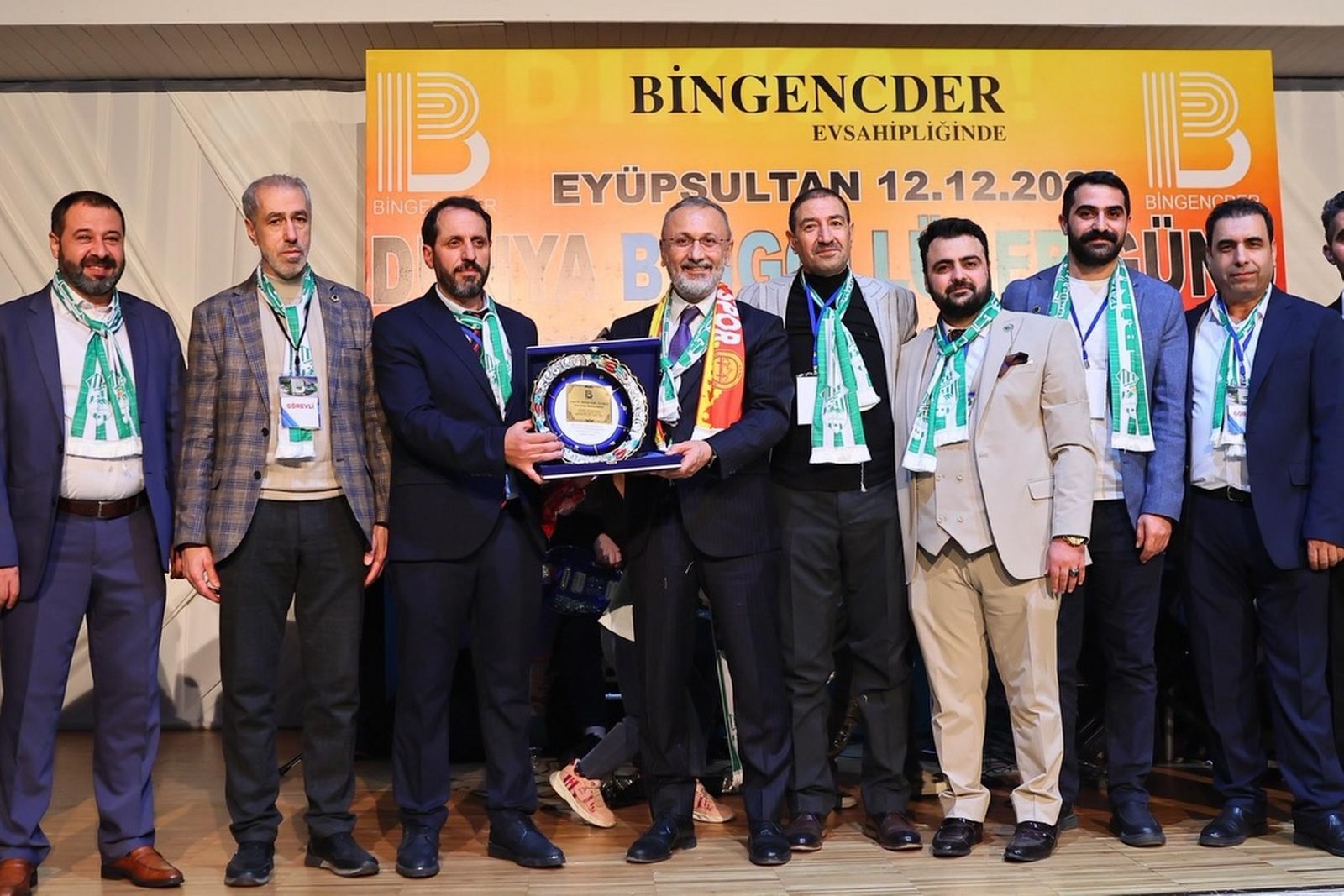 Başkan Özmen, Hemşehri Dernekleriyle Gönül Köprüleri Kurmaya Devam Ediyor