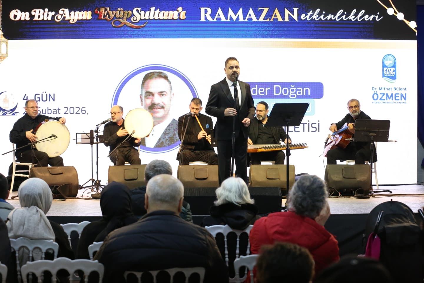 Ender Doğan, Eyüpsultan'da gönüllere dokundu Ender Doğan, Eyüpsultan'da gönüllere dokundu