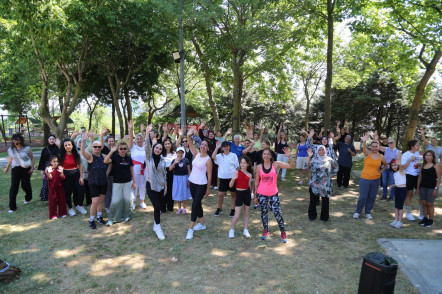 Eyüpsultanlı kadınlar “Zumba Kadın Spor Şenliğiyle” yaza merhaba dedi