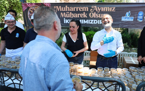 Eyüpsultan Belediyesi'nden Muharrem Ayında Aşure İkramı