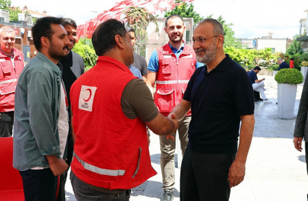 Kan bağışı kampanyası yoğun katılımla devam ediyor